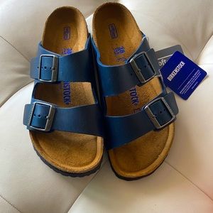 NWT Birkenstock’s 38 Navy Blue